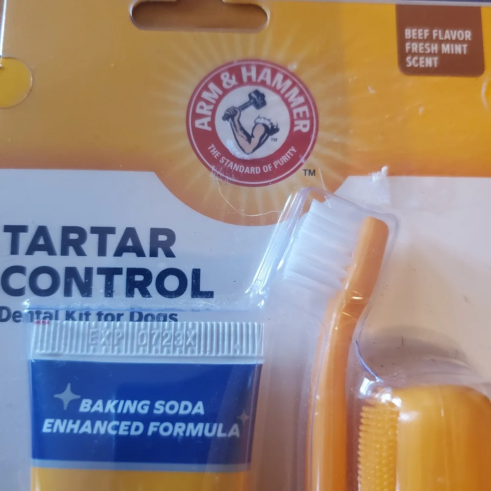 Dental Kit For Dogs Tooth Paste Toothbrush Arm & Hammer Natural Ingredients